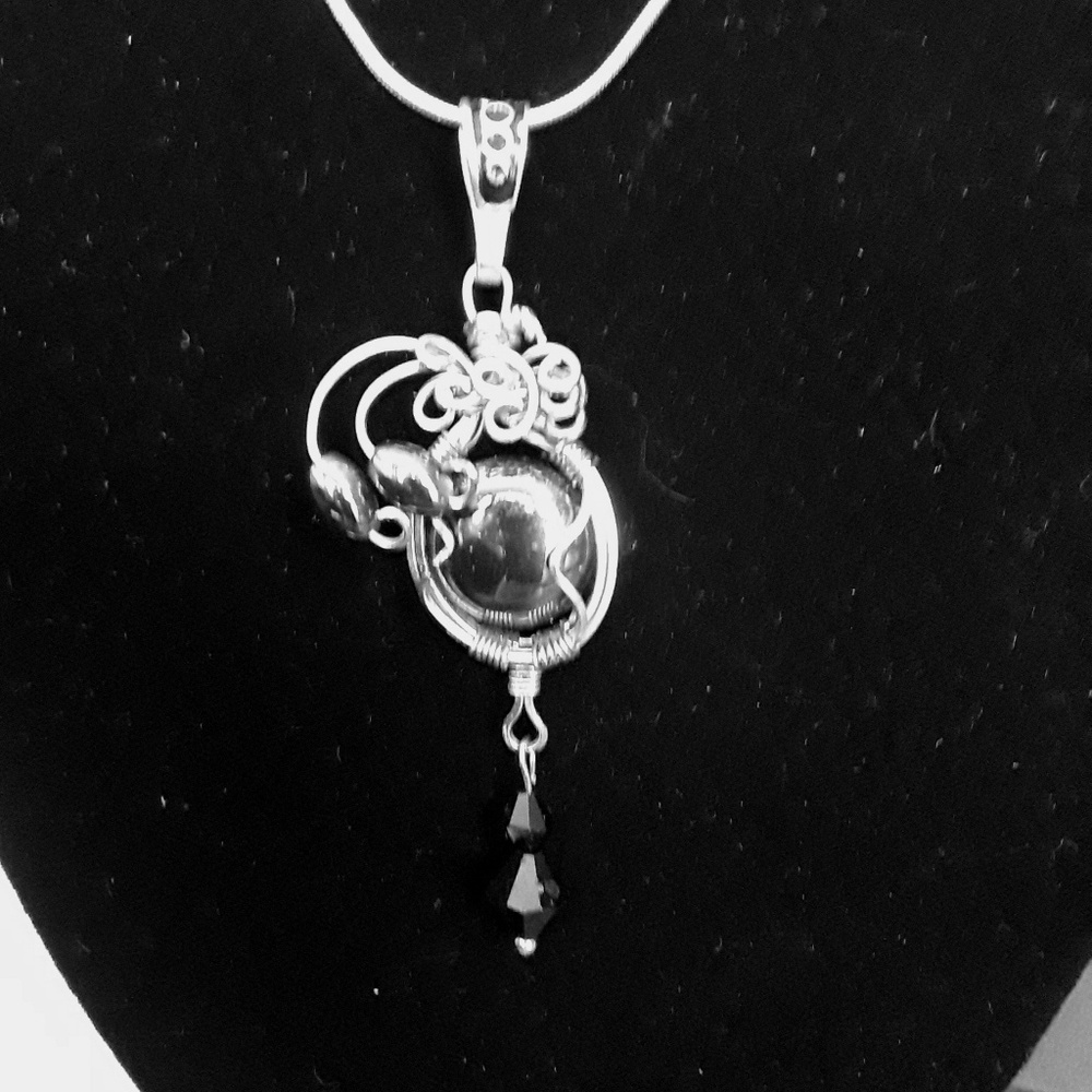 Silver & Hematite Pendant & Earrings